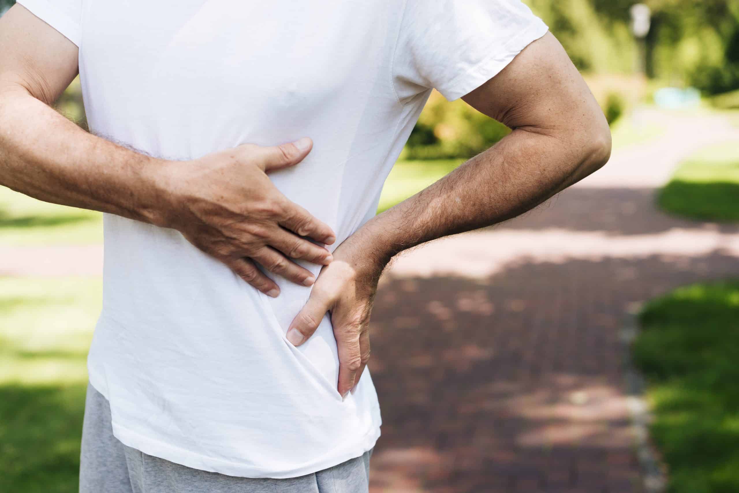 Explorez les rouages de la douleur de la hanche et les traitements appropriés.